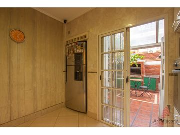 TRIPLEX 4 AMB VENTA CON PATIO Y GARAGE CUBIERTO. TANDIL 4800 MATADEROS