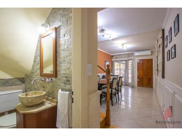 TRIPLEX 4 AMB VENTA CON PATIO Y GARAGE CUBIERTO. TANDIL 4800 MATADEROS