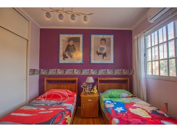 TRIPLEX 4 AMB VENTA CON PATIO Y GARAGE CUBIERTO. TANDIL 4800 MATADEROS