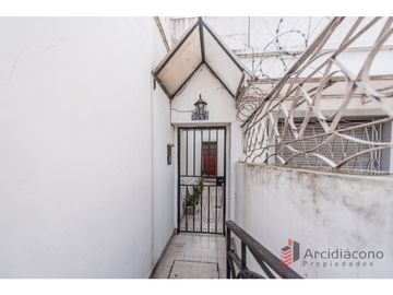VENTA PH 3 AMBIENTES CON TERRAZA. LEGUIZAMON 3900, VIILA LUGANO.