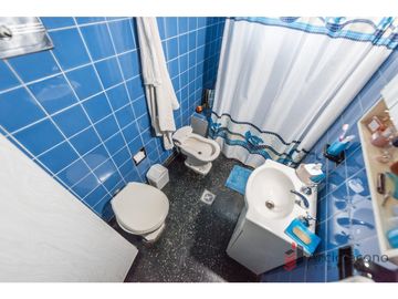 VENTA PH 3 AMBIENTES CON TERRAZA. LEGUIZAMON 3900, VIILA LUGANO.