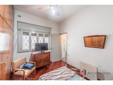 VENTA PH 3 AMBIENTES CON TERRAZA. LEGUIZAMON 3900, VIILA LUGANO.