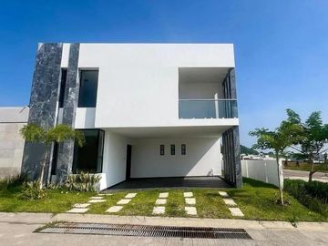 Casa en  VENTA EN EL FRAC, PUNTA TIBURON, LAGUNA 8, RIVIERA VERACRUZANA, ALVARADO , VER