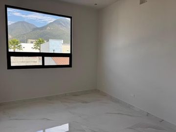 Casa en Valle de Cristal en Venta Zona Carr Nacional