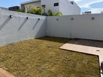 Casa en Valle de Cristal en Venta Zona Carr Nacional