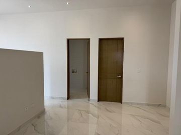 Casa en Valle de Cristal en Venta Zona Carr Nacional