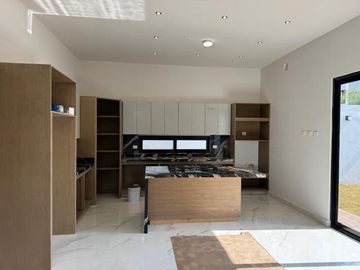 Casa en Valle de Cristal en Venta Zona Carr Nacional