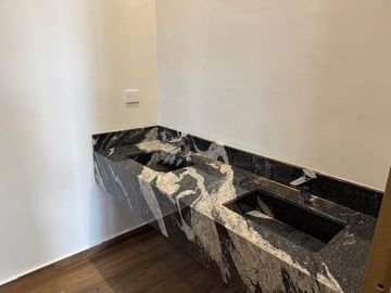 Casa en Valle de Cristal en Venta Zona Carr Nacional