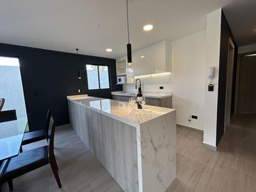 VENTA DEPARTAMENTO TUMBACO, 2 DORMITORIOS, RUTA VIVA