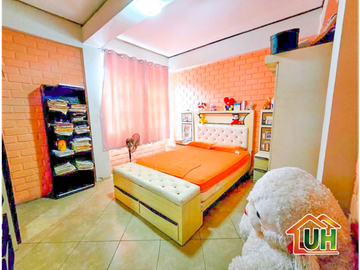 00394  VENTA CASA YARINACOCHA  MATERIAL SEMINOBLE  400 m2