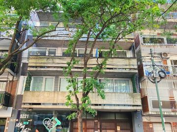 Departamento de 2 ambientes con 2 cocheras cubiertas en Palermo