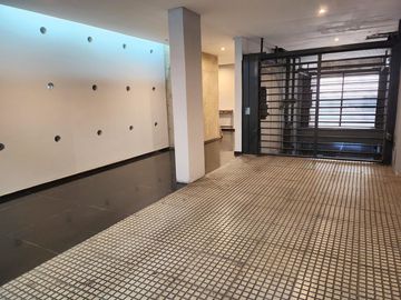 Departamento de 2 ambientes con 2 cocheras cubiertas en Palermo