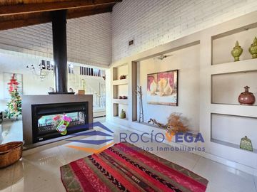 Casa en  venta  y/o alquiler en country Banco Provincia, Francisco Alvarez Moreno