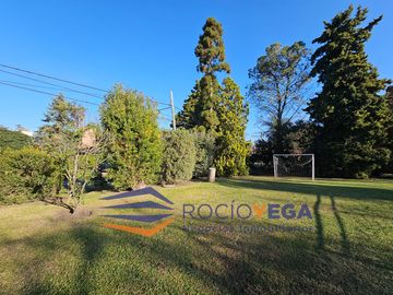 Casa en  venta  y/o alquiler en country Banco Provincia, Francisco Alvarez Moreno