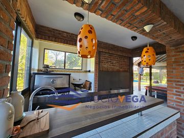 Casa en  venta  y/o alquiler en country Banco Provincia, Francisco Alvarez Moreno