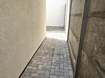 VENDE AMPLIA CASA  EN CHIGUAYANTE. (NUEVA)
