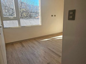 VENDE AMPLIA CASA  EN CHIGUAYANTE. (NUEVA)
