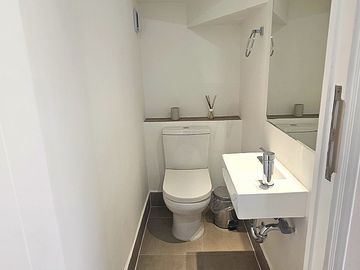 VENDE AMPLIA CASA  EN CHIGUAYANTE. (NUEVA)