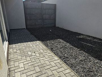 VENDE AMPLIA CASA  EN CHIGUAYANTE. (NUEVA)