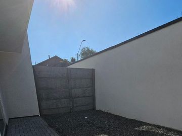 VENDE AMPLIA CASA  EN CHIGUAYANTE. (NUEVA)