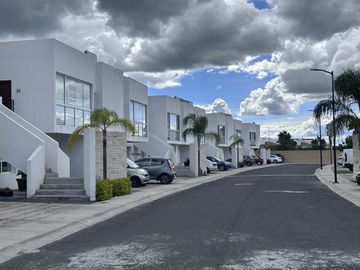 Duplex en PLANTA BAJA/ 4 habitaciones!