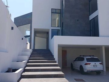 Casa en venta a estrenar en Sayavedra