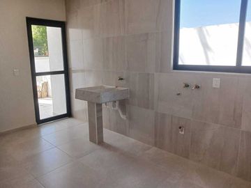 Casa en venta a estrenar en Sayavedra