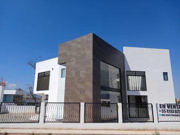Casa en venta a estrenar en Sayavedra