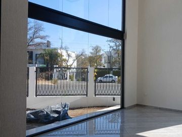 Casa en venta a estrenar en Sayavedra