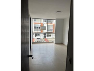 SE VENDE CASA EN BULEVAR DE LAS VILLAS REMODELADA  AREA 154M2