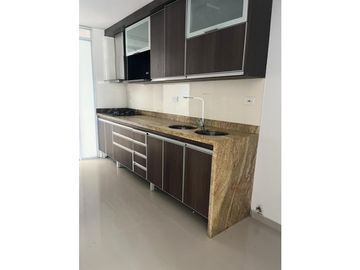 SE VENDE CASA EN BULEVAR DE LAS VILLAS REMODELADA  AREA 154M2