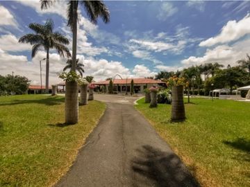 Casa campestre en condominio para la venta en Cerritos, Pereira!!!