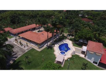 Casa campestre en condominio para la venta en Cerritos, Pereira!!!