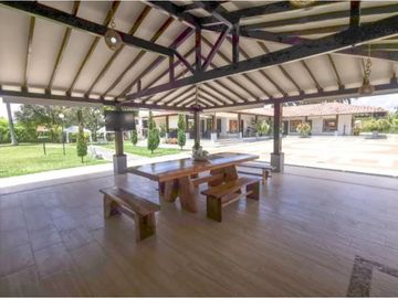 Casa campestre en condominio para la venta en Cerritos, Pereira!!!