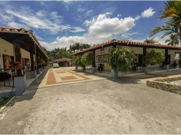Casa campestre en condominio para la venta en Cerritos, Pereira!!!