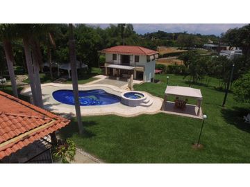 Casa campestre en condominio para la venta en Cerritos, Pereira!!!