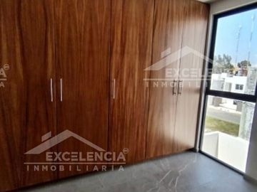 CASA EN VENTA FRACC. MONTAÑA MONARCA 1