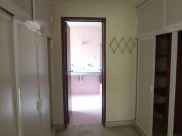 CASA EN VENTA UBICADA EN ESQUINA CON GRAN TERRENO DE 800 M2  / SAN DAMIÁN