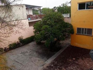 CASA EN VENTA UBICADA EN ESQUINA CON GRAN TERRENO DE 800 M2  / SAN DAMIÁN