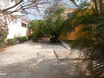 CASA EN VENTA UBICADA EN ESQUINA CON GRAN TERRENO DE 800 M2  / SAN DAMIÁN