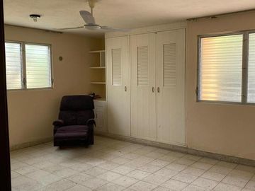CASA EN VENTA UBICADA EN ESQUINA CON GRAN TERRENO DE 800 M2  / SAN DAMIÁN