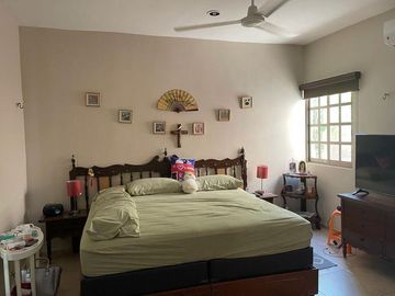 Casa en venta ubicada en esquina en Paraíso Cholul, Mérida, Yucatán