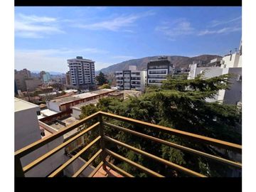 Departamento con grandes vistas, piso 6 - 2 dormitorios. Centro