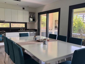 VENTA DE CASA EN Pilar