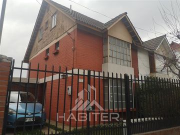 Casa en Venta en Frente a comisaría