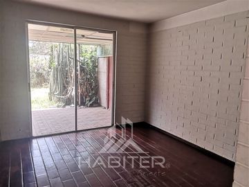 Casa en Venta en Frente a comisaría