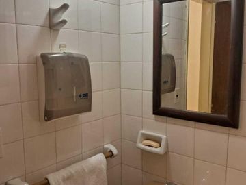 Venta de departamento de 34mt2 con pequeño patio interno, en planta baja.