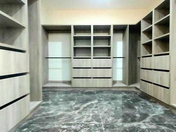CASA EN VENTA EN LOS OLIVOS  RESIDENCIAL