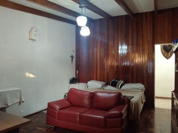 CASA / UN PISO / VENTA / LAS ARBOLEDAS
