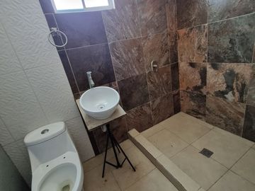 CASA EN VENTA EN LAS VILLAS, GUADALUPE, N.L.